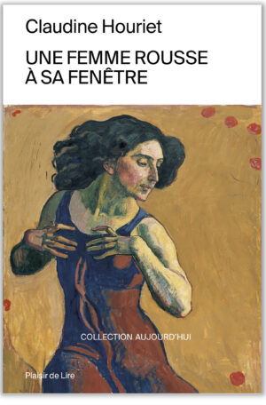 Une femme rousse à sa fenêtre